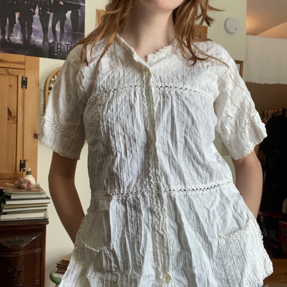 Bohemian Lace Blouse - Picture 4 of 5